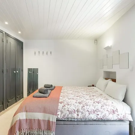 Principe Real Swoonworthy, Pristine, 1br Lisboa