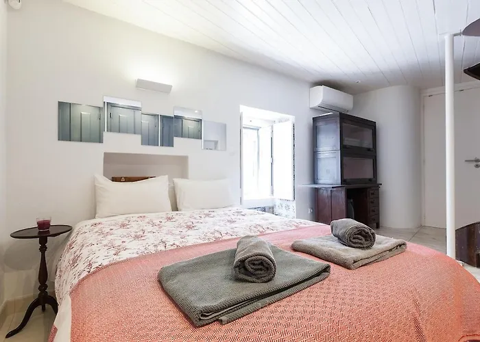 Principe Real Swoonworthy, Pristine, 1br Apartment